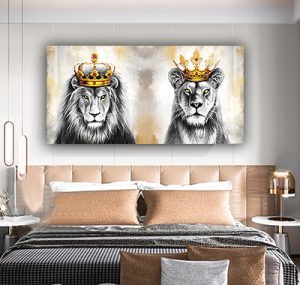 A-45 ציור מודרני של אריה ולביאה עם כתר זהב לסלון או חדר שינה