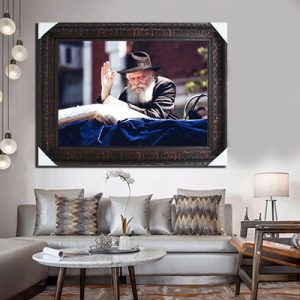 780 – תמונה של הרבי מליובאוויטש מנופף לשלום על קנבס או זכוכית