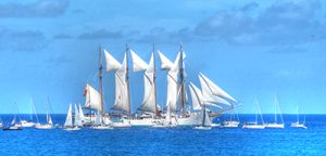 V-557 סירות מפרש בים הכחול