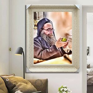 4168 – תמונה של הרב יאשיהו פינטו מחזיק אתרוג