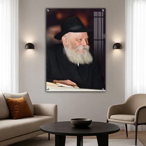 724 – תמונה של הרבי מחייך להדפסה על זכוכית, קנבס או פרספקס