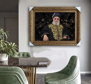 1575 – תמונה של הרב עובדיה יוסף מחייך על רקע שחור וזהב להדפסה על קנבס או זכוכית