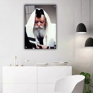 343- תמונה של הרבי מלובביץ' עם טלית ותפילין להדפסה על קנבס או זכוכית