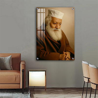 תמונה של הרב מרדכי שרעבי עם מבט קדוש ועמוק