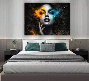 W-44 –  תמונה של אישה עם נגיעות טורקיז וזהב להדפסה