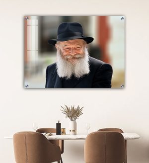 151 – תמונה של הרבי מליובאוויטש מחייך על זכוכית, קנבס או פרספקס