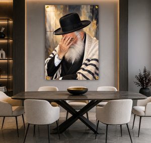 1776 – ציור ריאליסטי של הרב יורם אברג'ל עושה "שמע ישראל" עם ידיו